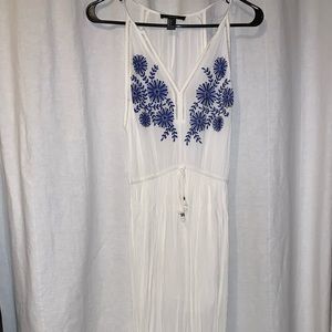 White maxi dress size S